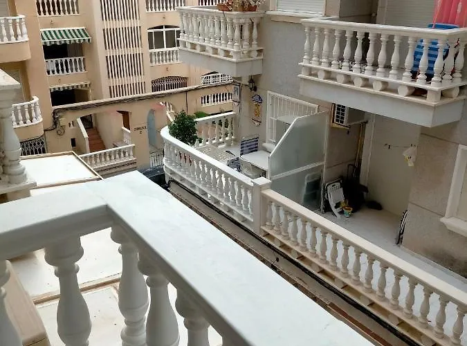 Arquitecto تورّيفيِخا